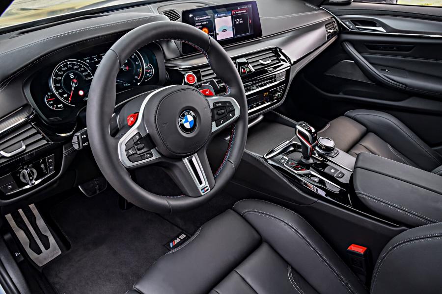 Панель приборов BMW M5 Competition (F90) 2018 года  (WW) (фото 134 из 151)